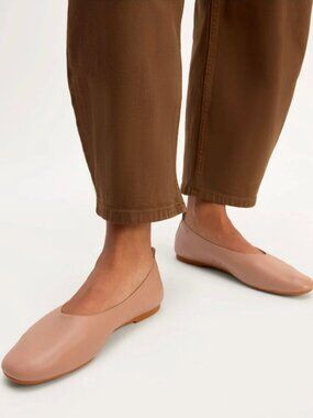 Everlane Day Glove Tan Colored Leather Modern Flat Women's Sizes NEW in Box